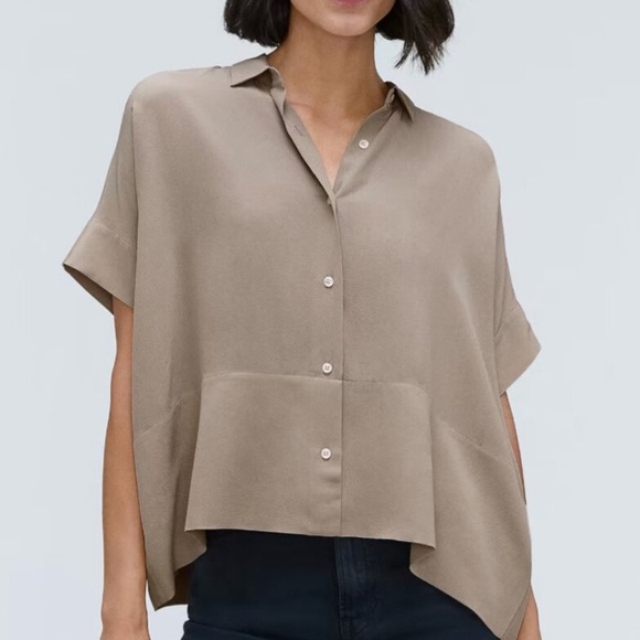 Everlane Tops - Everlane women’s button down boxy neutral silk top